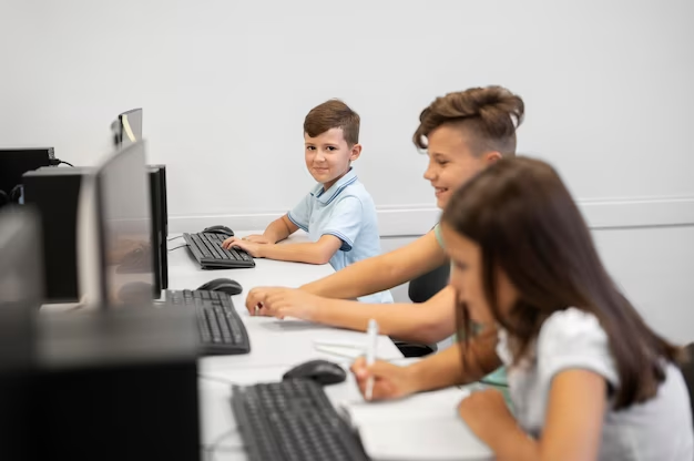 Онлайн курсы по программированию с нуля для школьников
